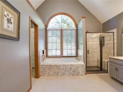 1808 NE Waterfield Lane — photo 56