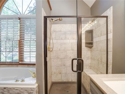 1808 NE Waterfield Lane — photo 57