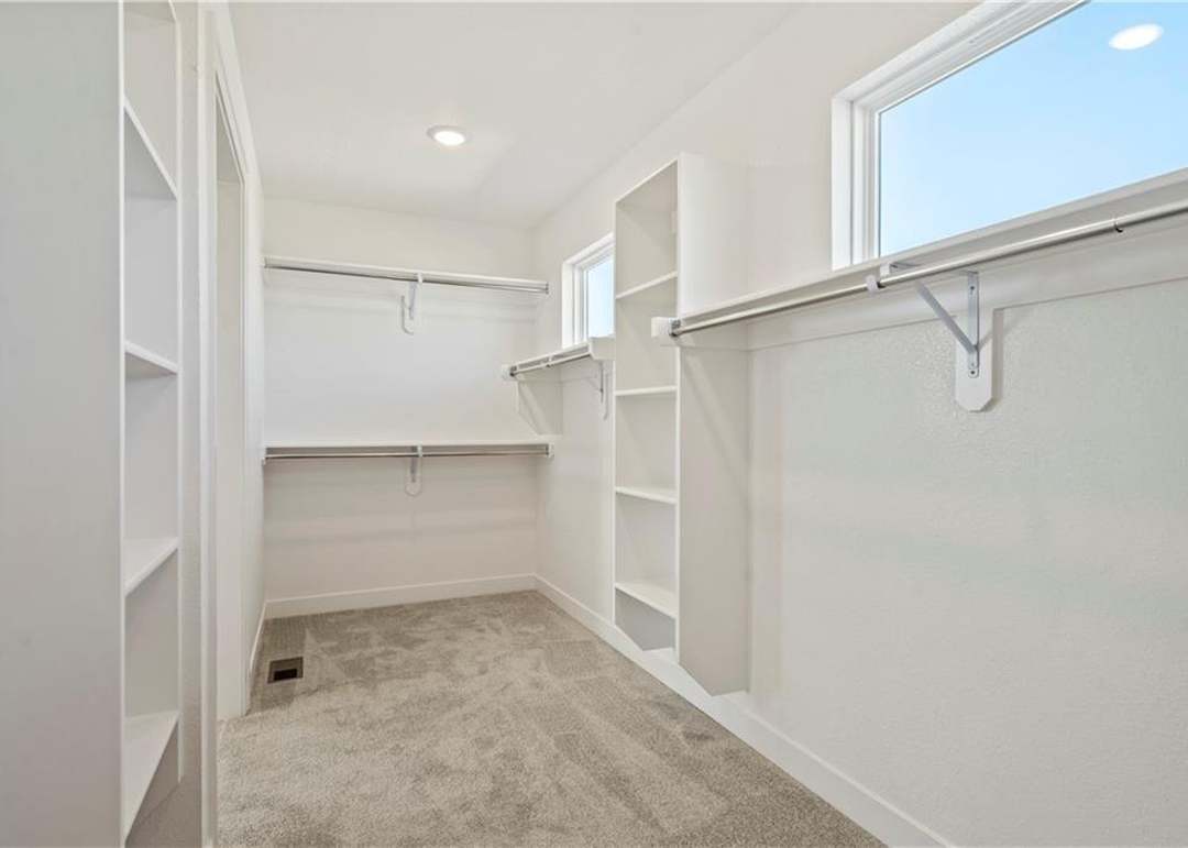 1809 SW Hightown Drive — photo 4