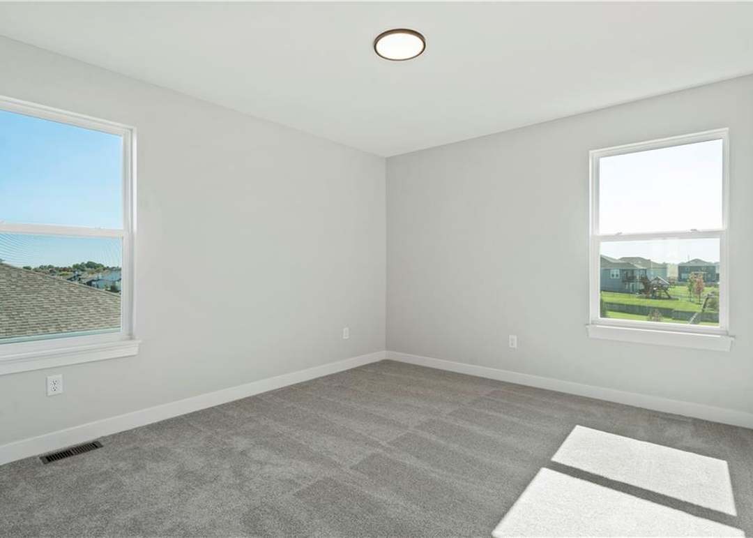 1809 SW Hightown Drive — photo 7