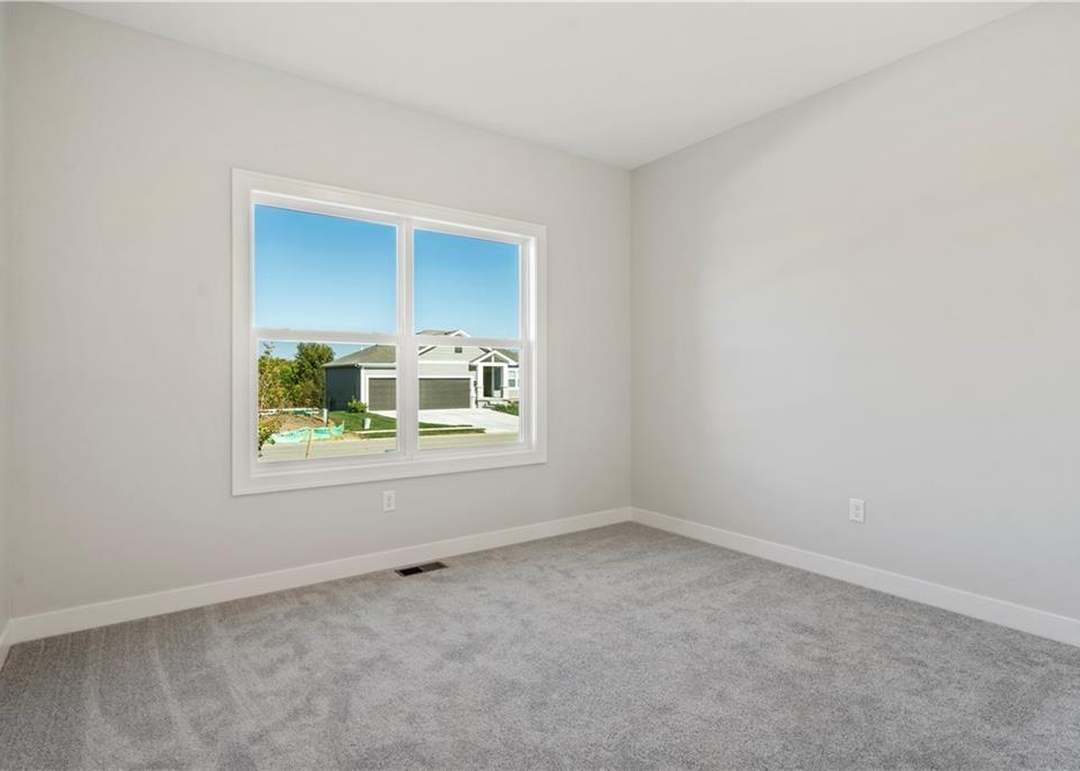 1809 SW Hightown Drive — photo 18