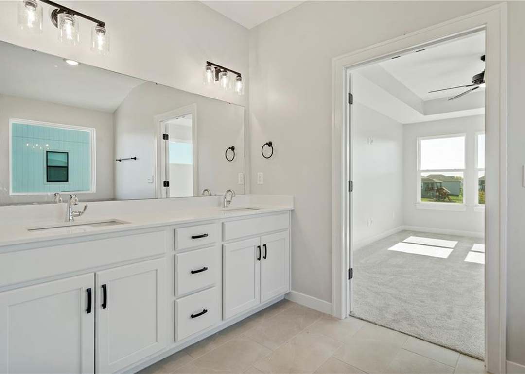 1809 SW Hightown Drive — photo 24