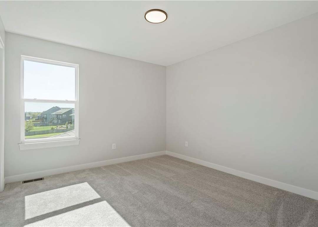 1809 SW Hightown Drive — photo 28