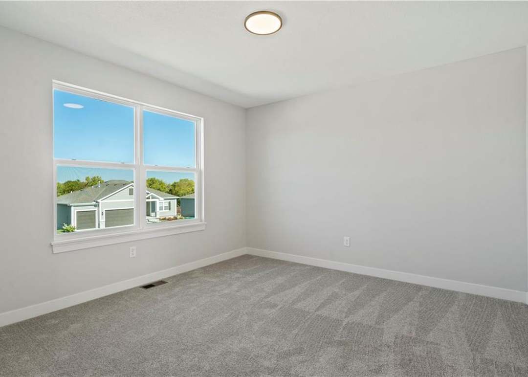1809 SW Hightown Drive — photo 33