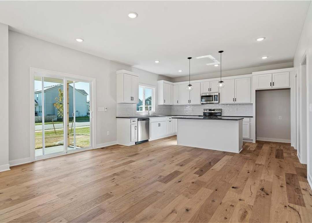 1809 SW Hightown Drive — photo 41