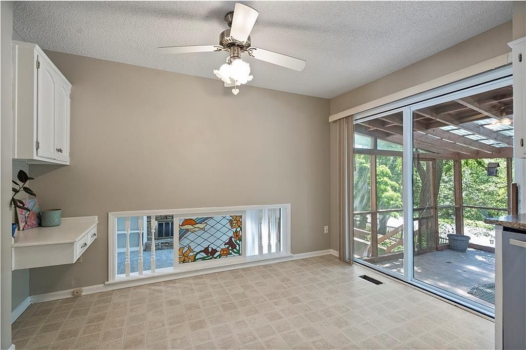 182 NE Rosewood Court — photo 15