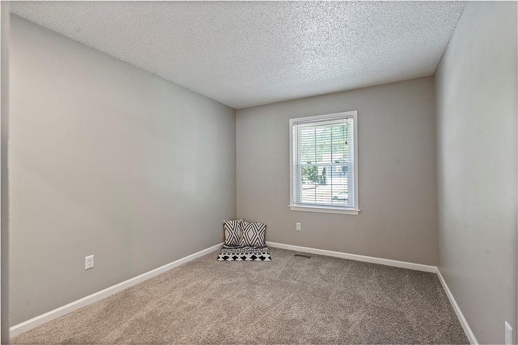 182 NE Rosewood Court — photo 26