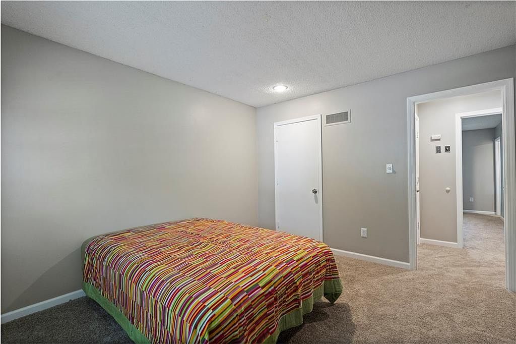 182 NE Rosewood Court — photo 29
