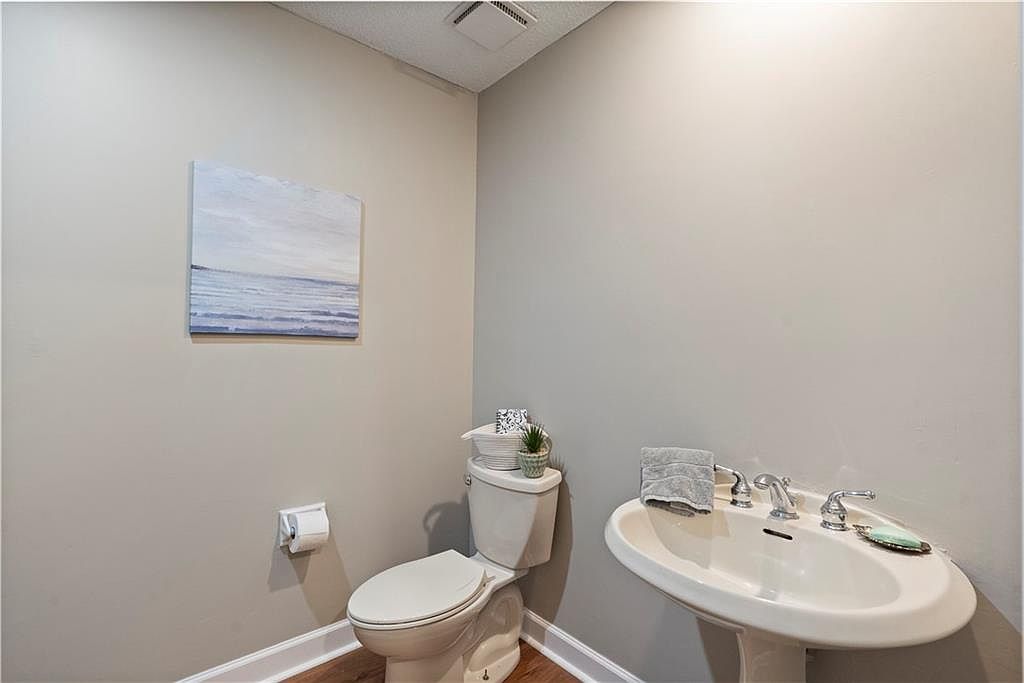 182 NE Rosewood Court — photo 31