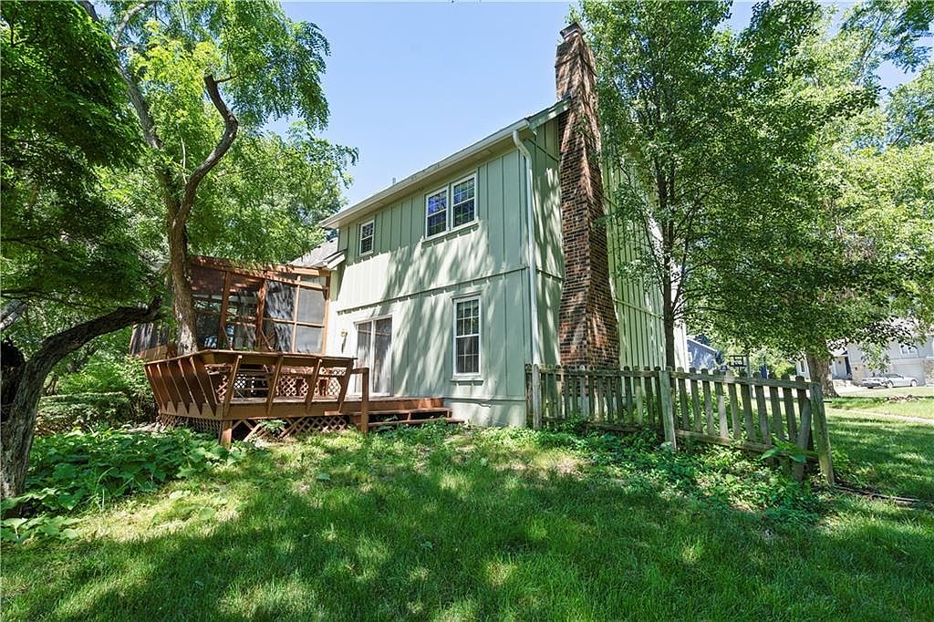 182 NE Rosewood Court — photo 39