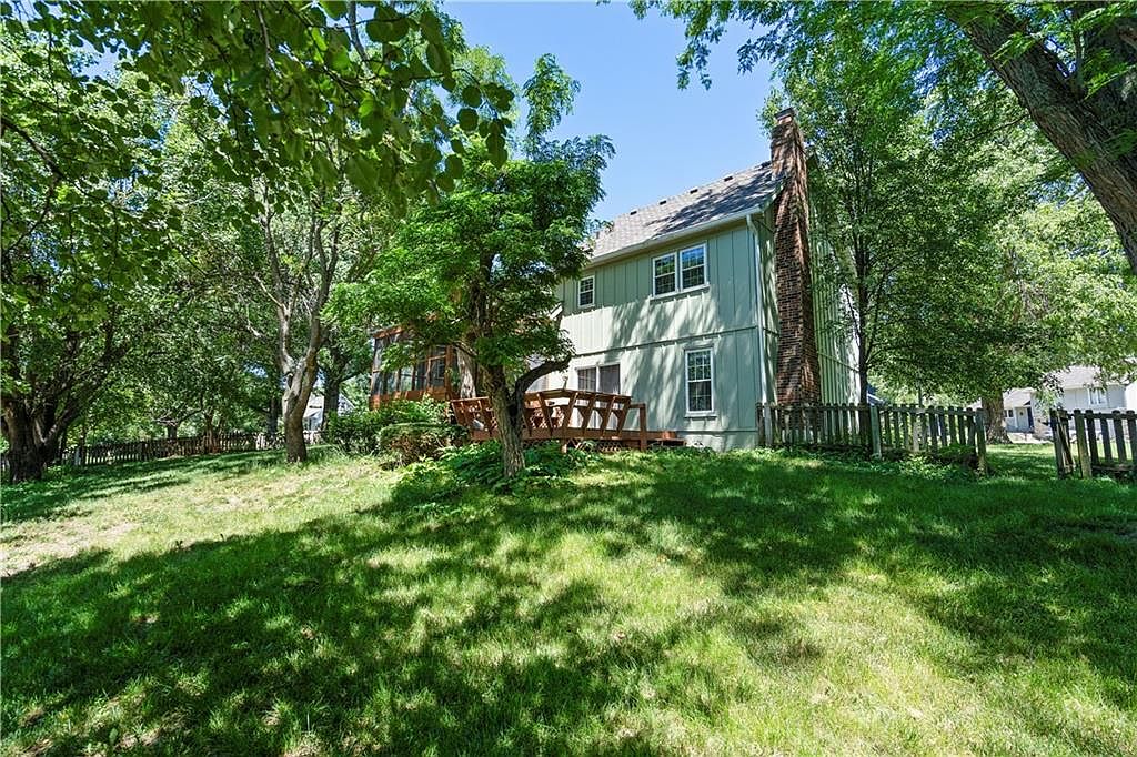 182 NE Rosewood Court — photo 40