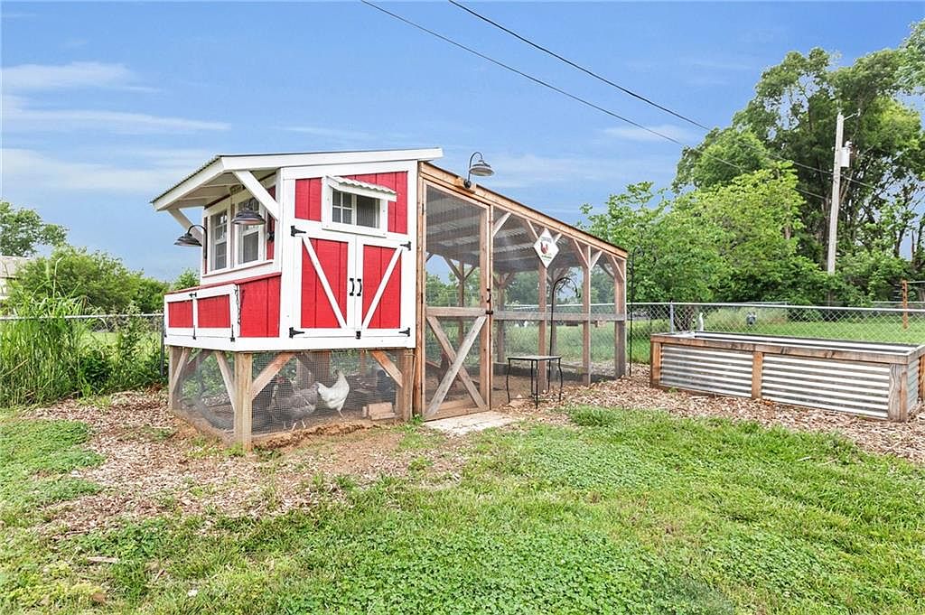 18230 S Troost Street — photo 33