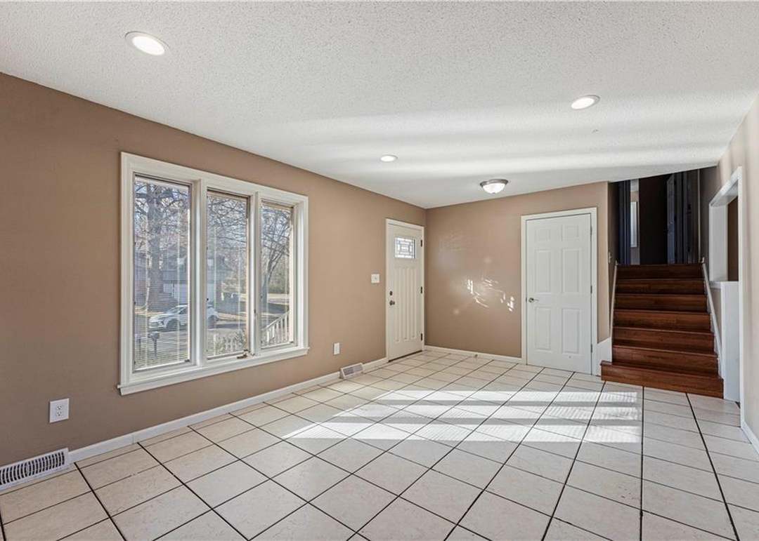 1824 E Mohawk Drive — photo 13