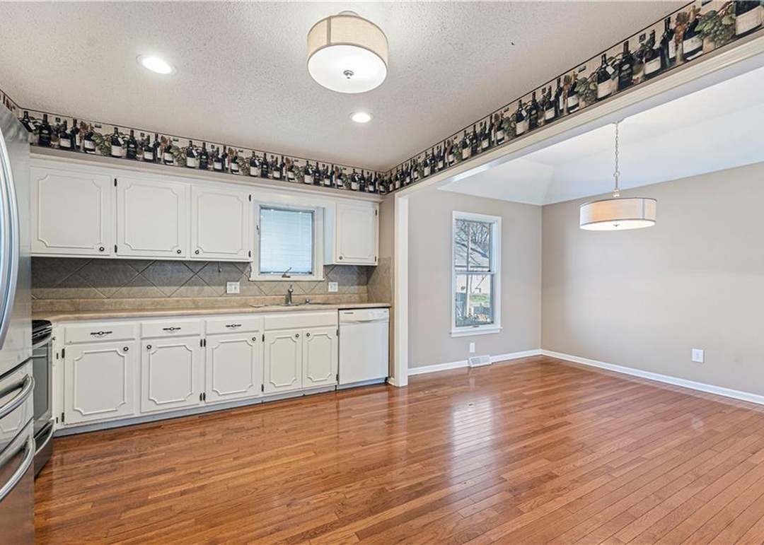 1824 E Mohawk Drive — photo 17