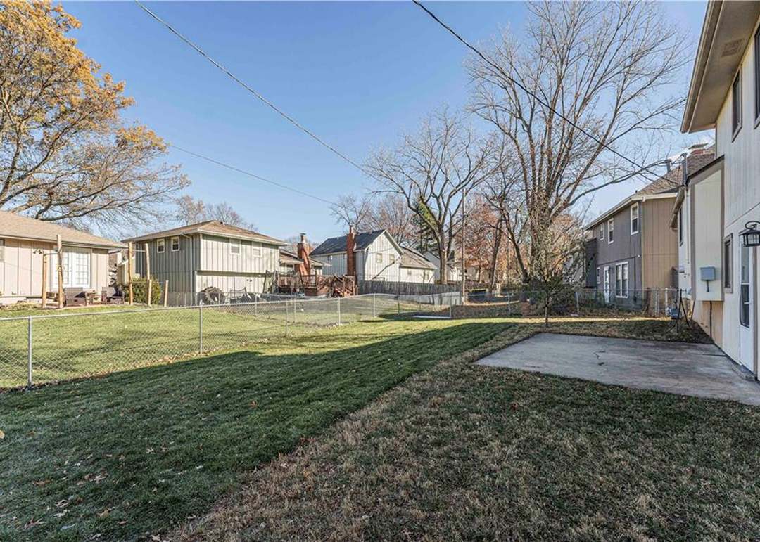 1824 E Mohawk Drive — photo 28