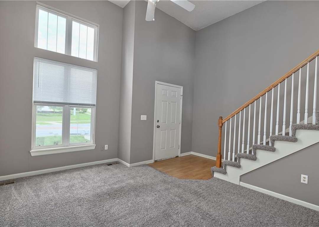 1835 W Spruce Street — photo 8