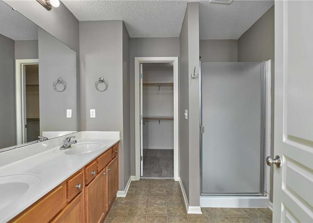 1835 W Spruce Street — photo 27