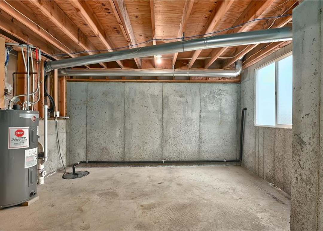 1835 W Spruce Street — photo 33