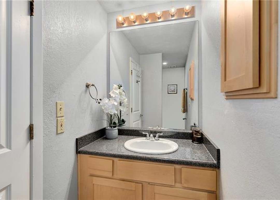 1846 E 97TH STREET — photo 13