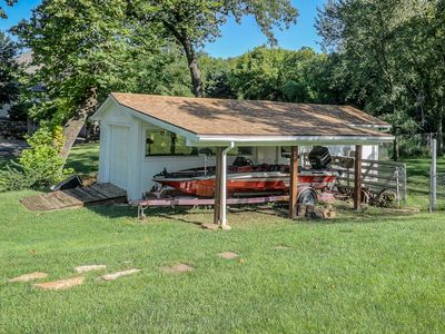 18538 Midland Drive — photo 4