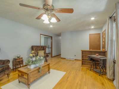 18538 Midland Drive — photo 12