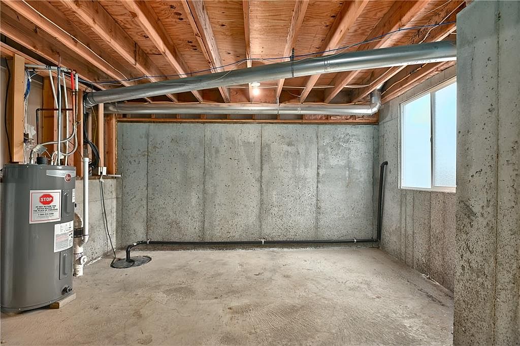 1863 W SPRUCE STREET — photo 32