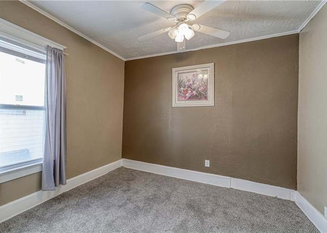 1904 Armstrong Avenue — photo 25