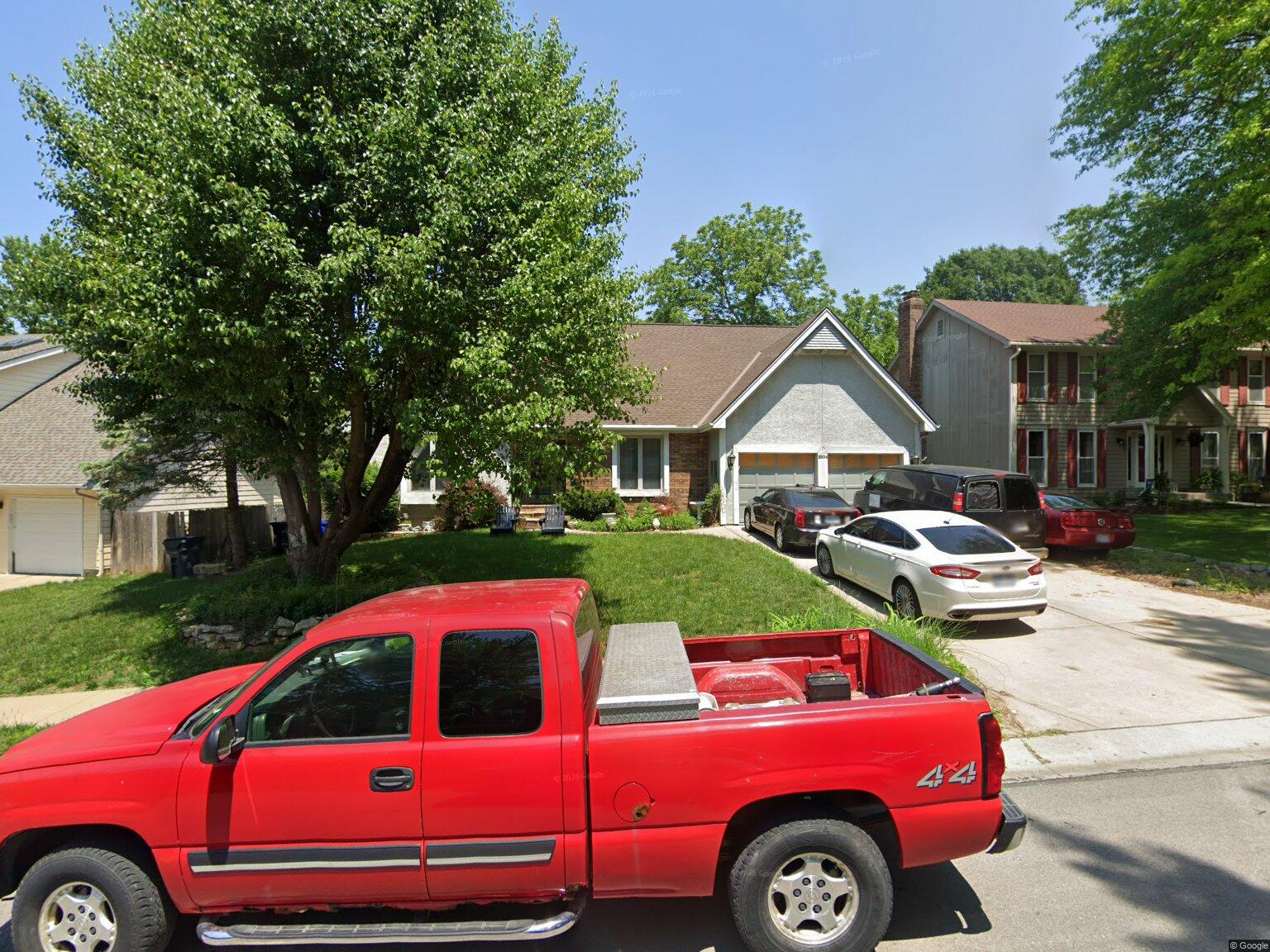 1904 E Frontier Lane — photo 1