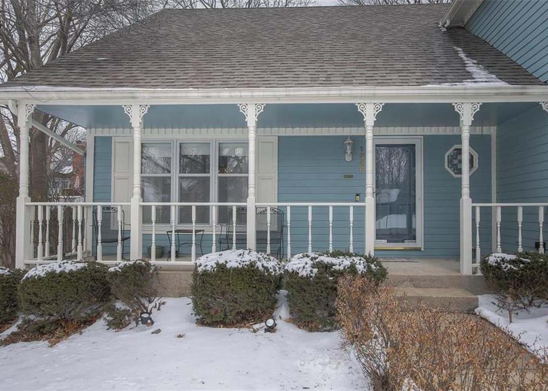 1946 E Frontier Lane — photo 8