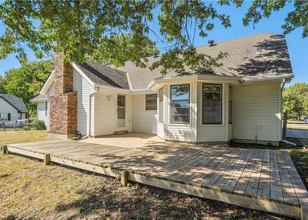 19905 Travis Lane — photo 3