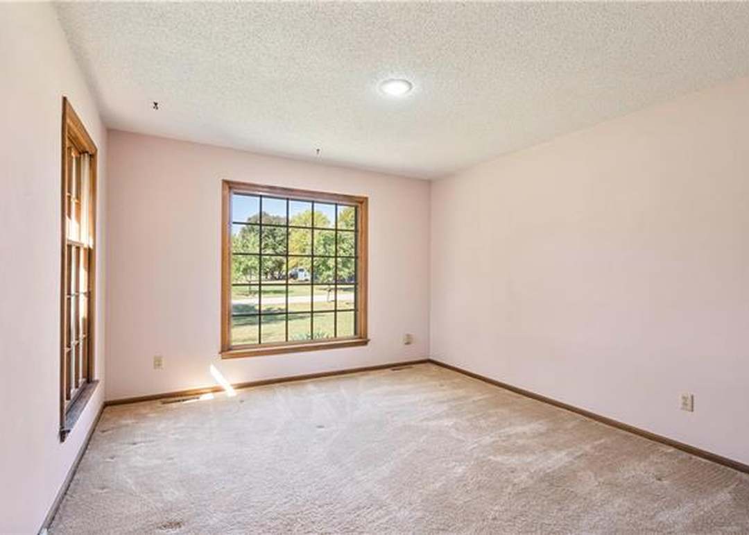 19905 Travis Lane — photo 24