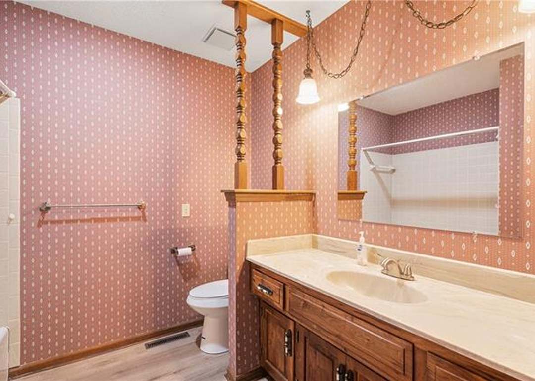 19905 Travis Lane — photo 25