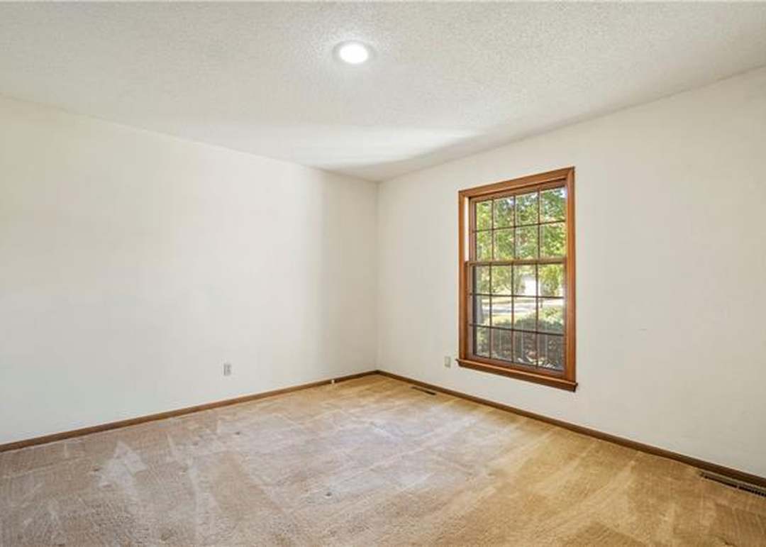 19905 Travis Lane — photo 26