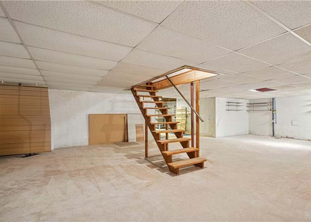 19905 Travis Lane — photo 27