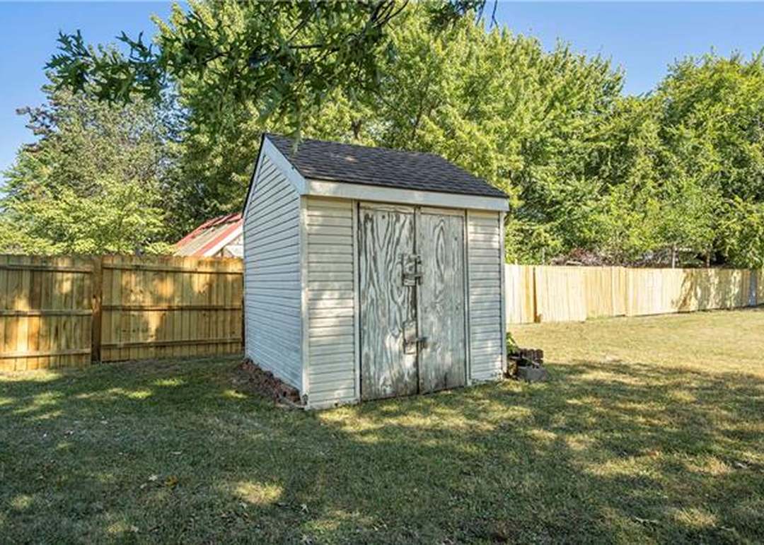 19905 Travis Lane — photo 34