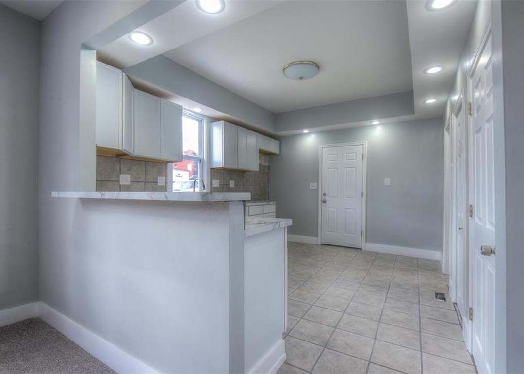200 N 16th Street — photo 10