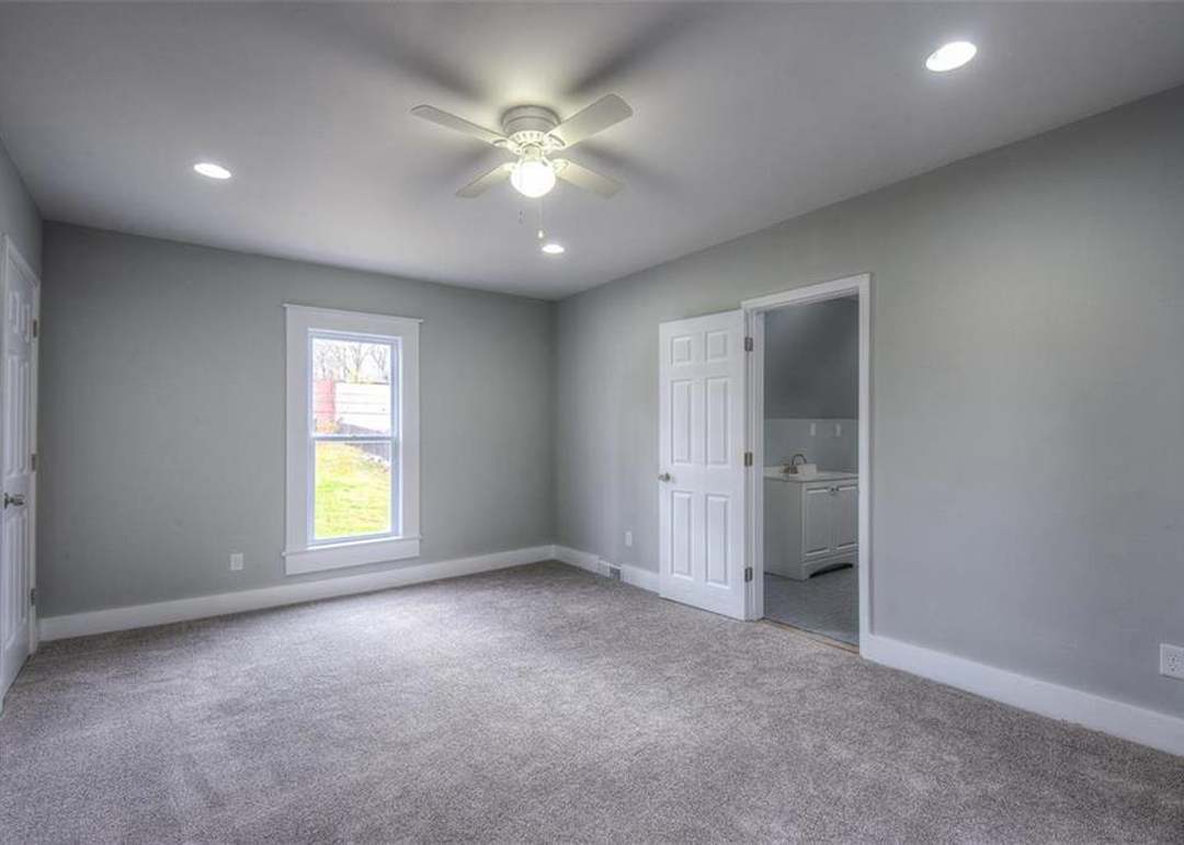 200 N 16th Street — photo 18
