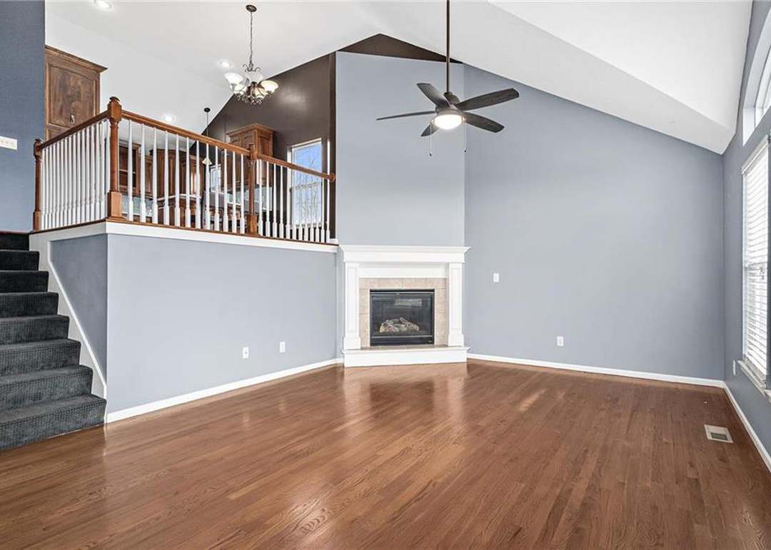 2000 Curtis Drive — photo 12