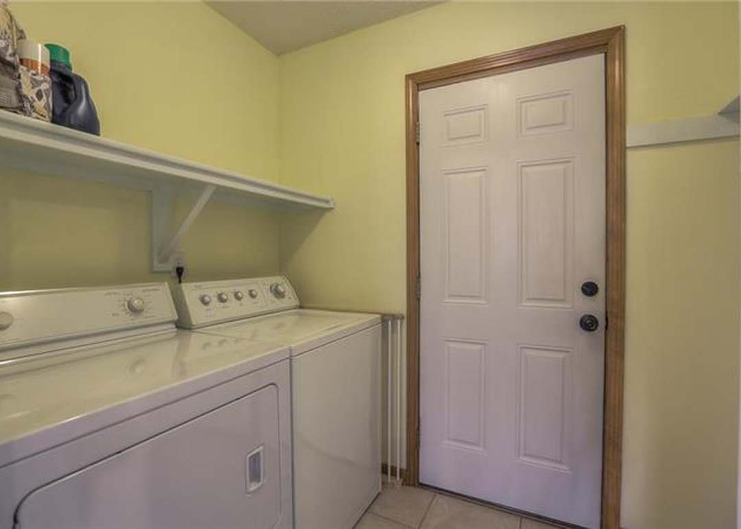 2006 E 26th Terrace — photo 17