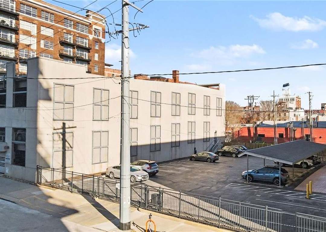 2029 Wyandotte Street — photo 19