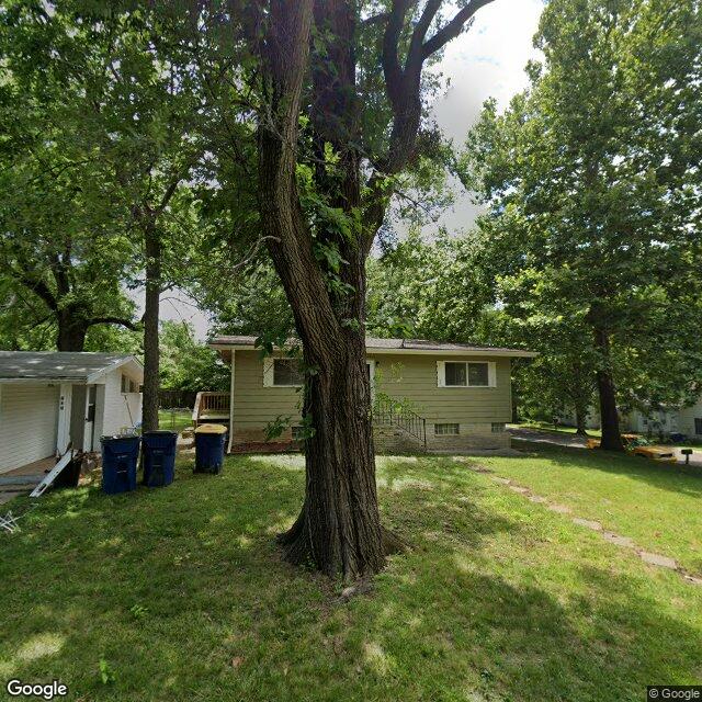203 & 207 E 9th Street — photo 1