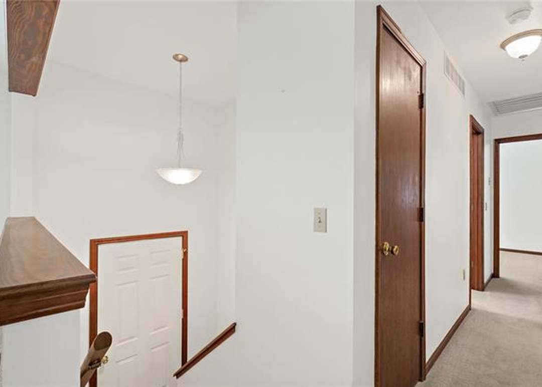 204 Saint Charles Street — photo 5