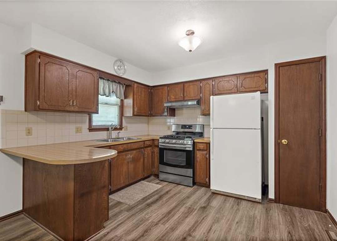 204 Saint Charles Street — photo 6