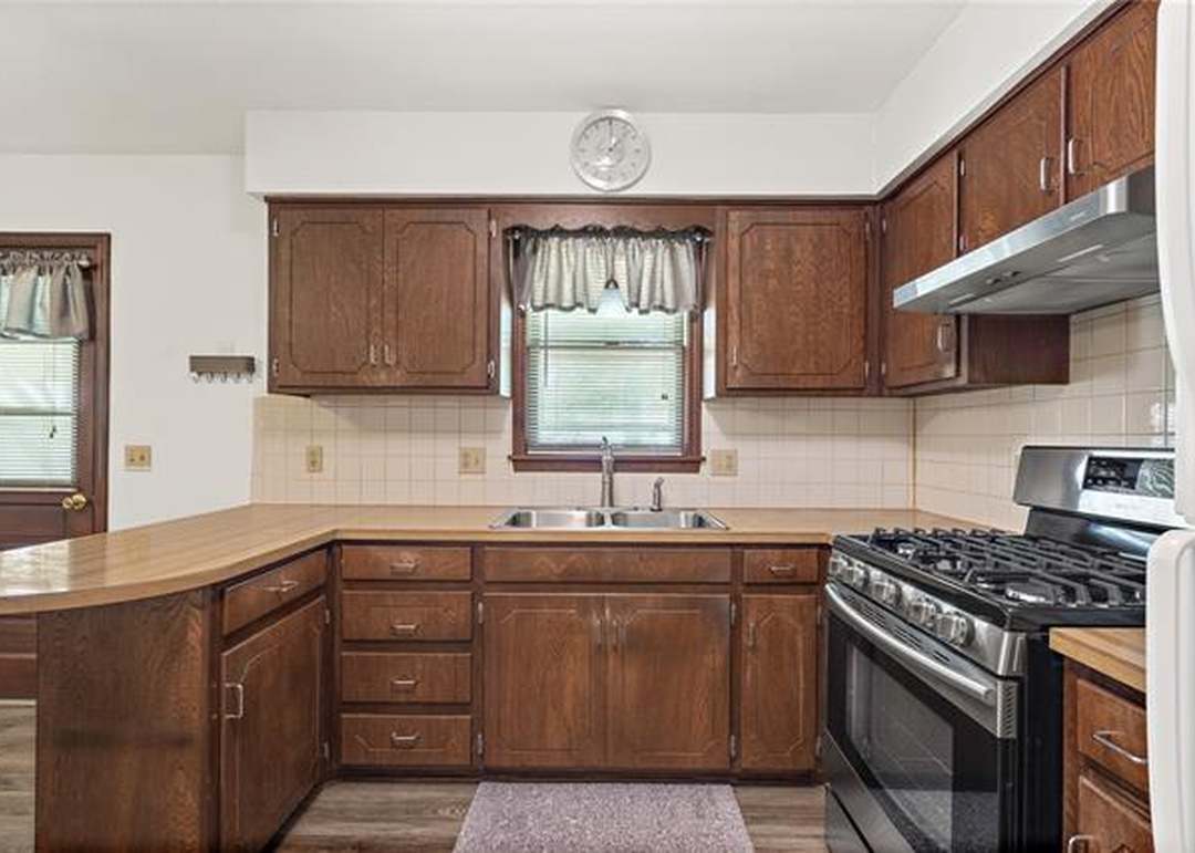 204 Saint Charles Street — photo 11
