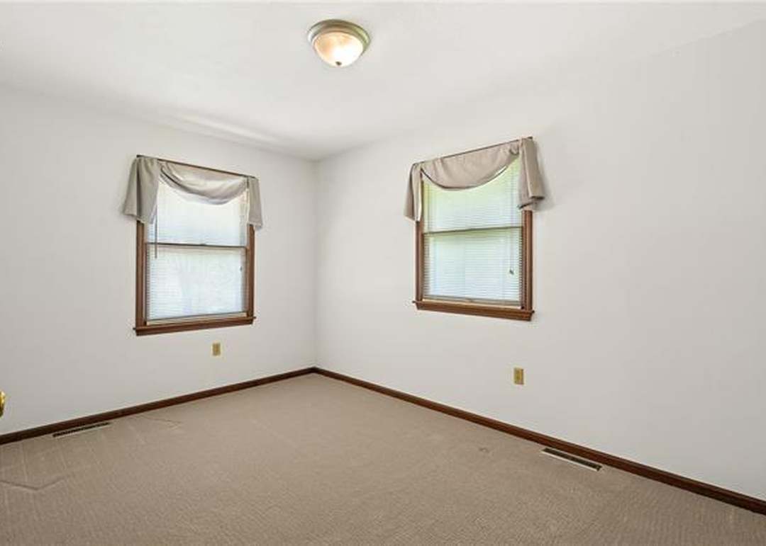 204 Saint Charles Street — photo 16