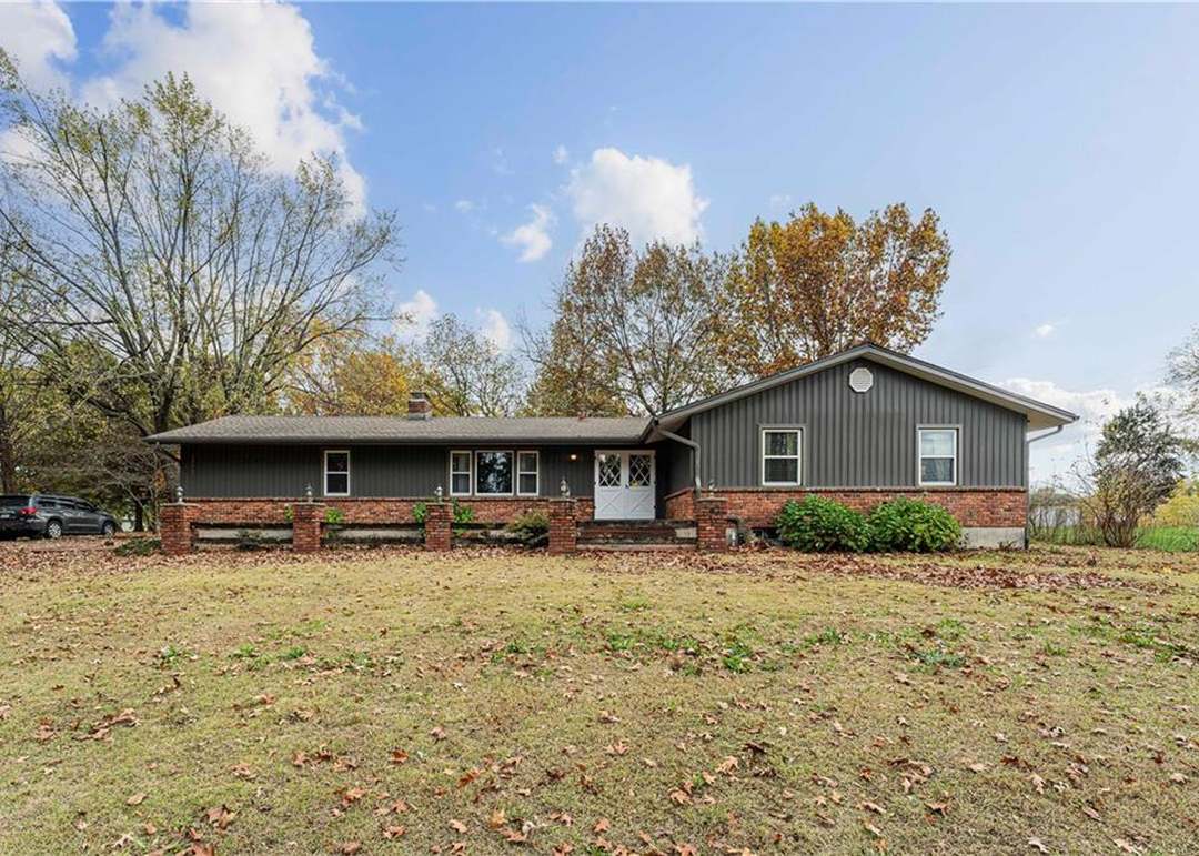 20405 E Blue Mills Road — photo 8