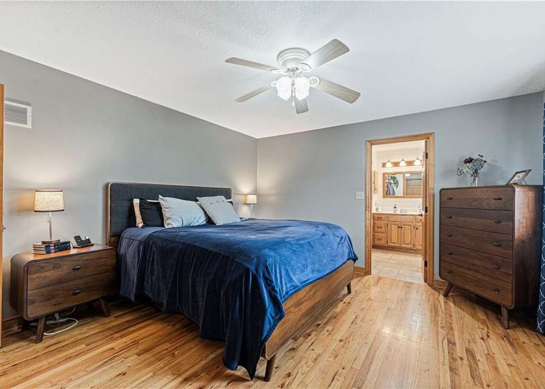 20405 E Blue Mills Road — photo 23