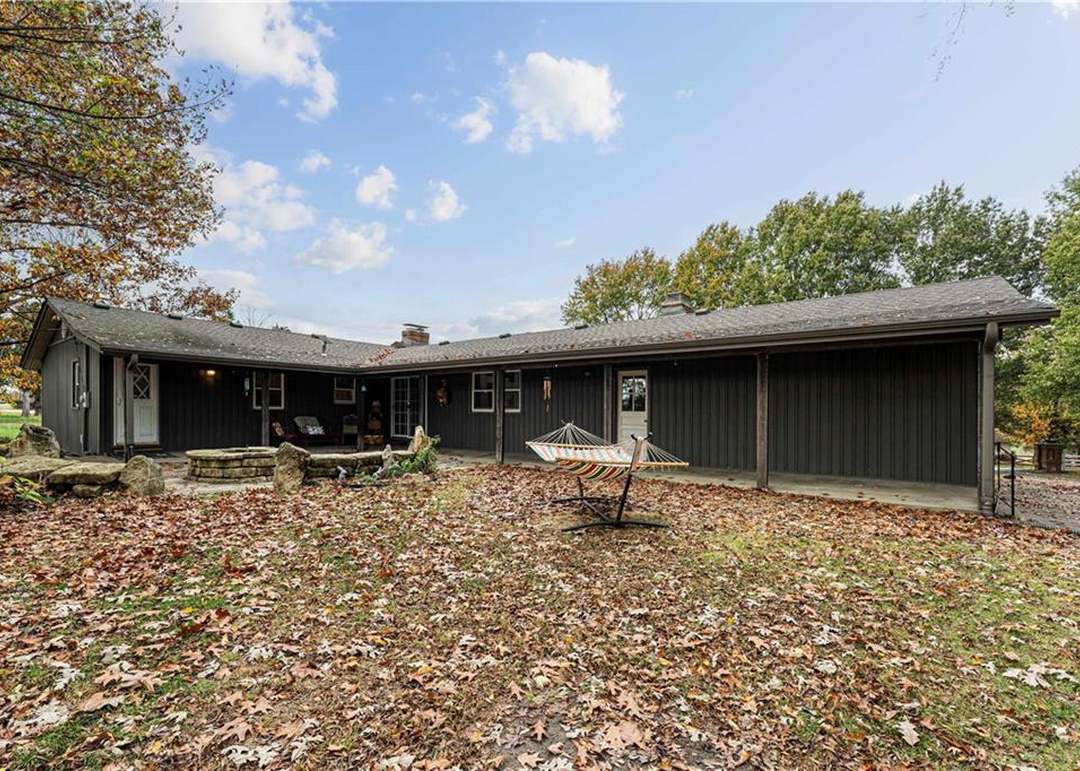20405 E Blue Mills Road — photo 37