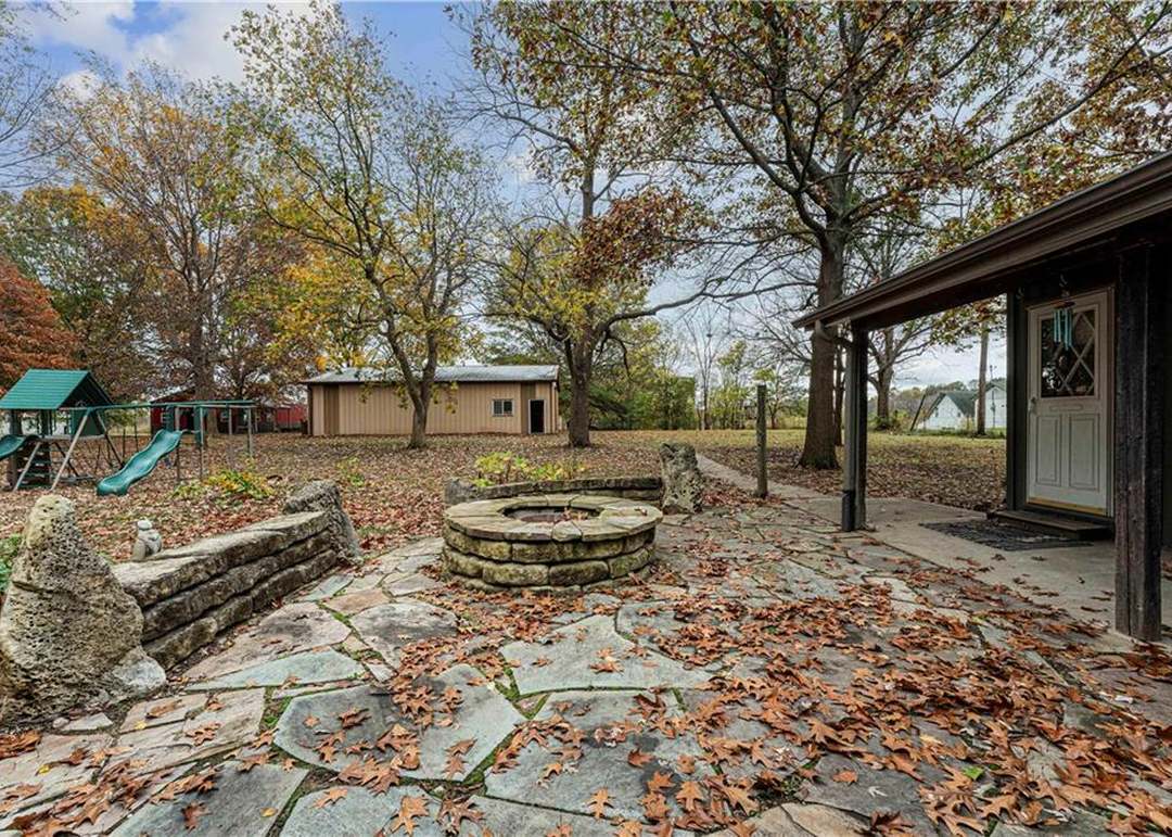 20405 E Blue Mills Road — photo 39