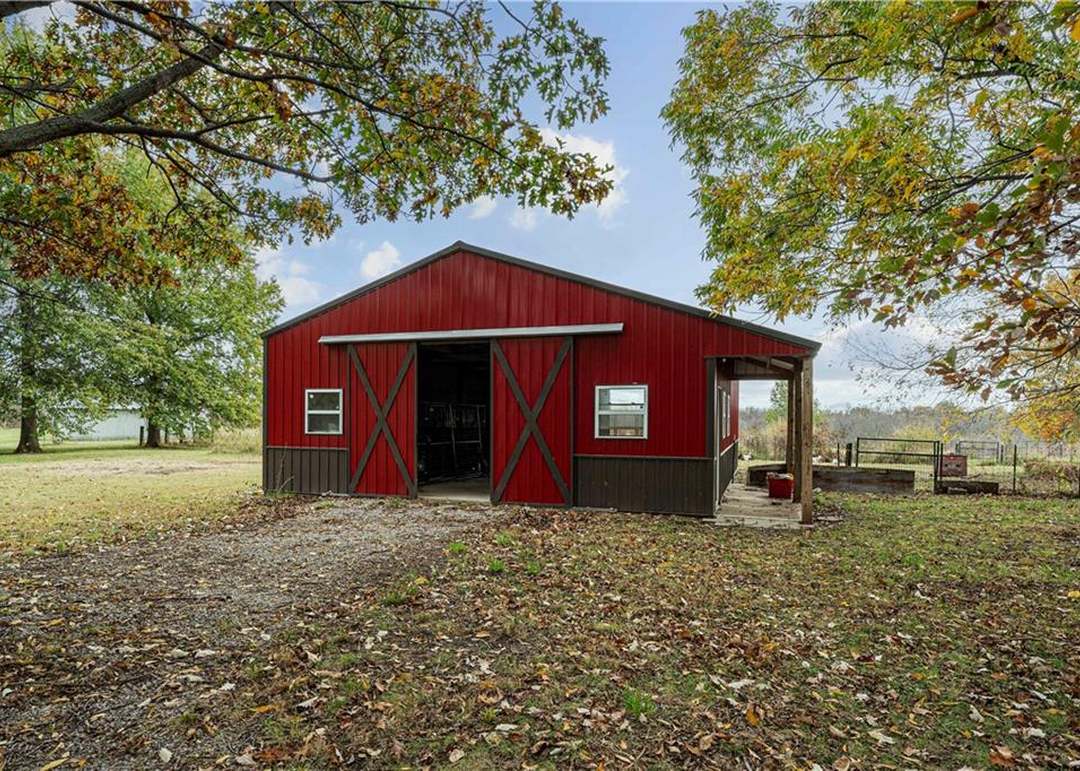 20405 E Blue Mills Road — photo 41